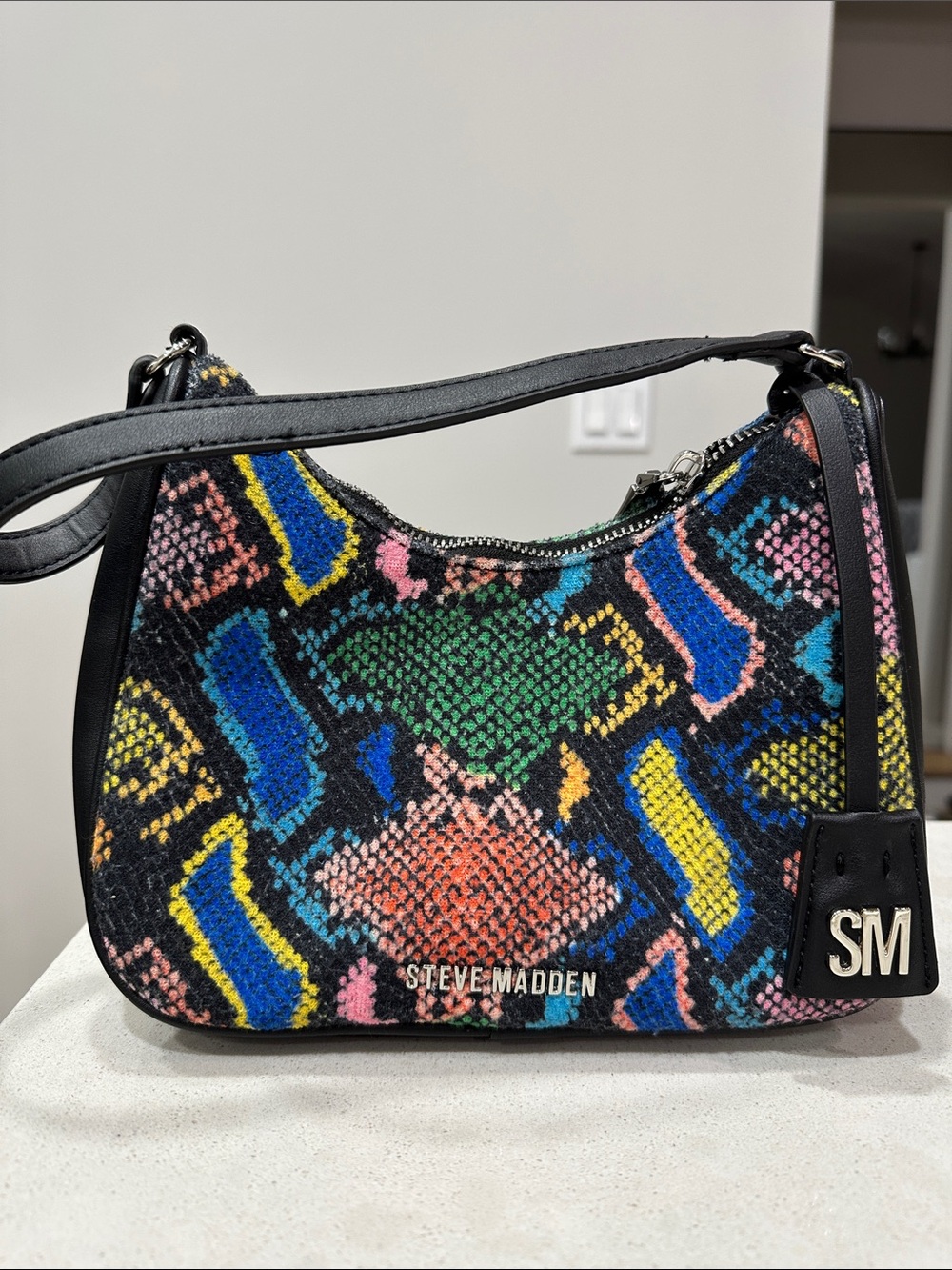 Steve Madden Black Multicolor Geometric Shoulder Bag